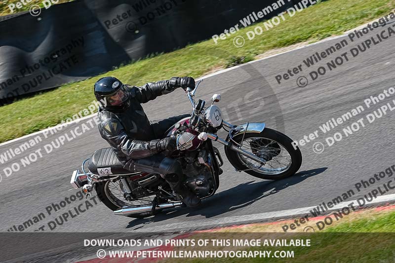 cadwell park;cadwell park photographs;cadwell trackday photographs;enduro digital images;event digital images;eventdigitalimages;peter wileman photography;racing digital images;trackday digital images;trackday photos